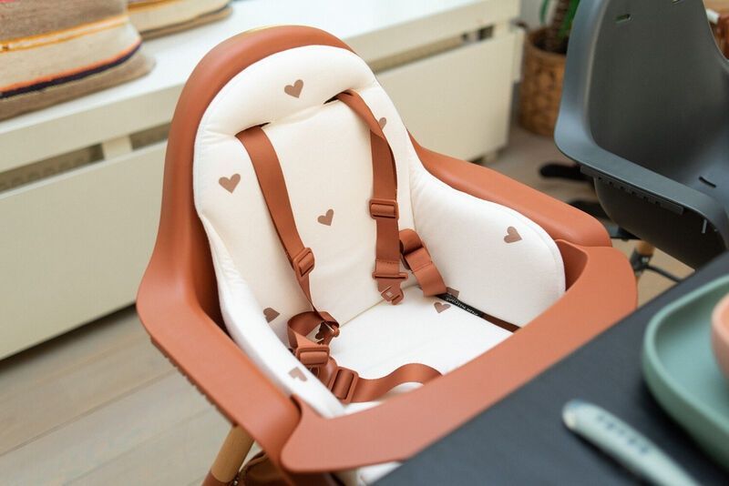 Подушка к стульчику для кормления Evolu hearts, Childhome фото