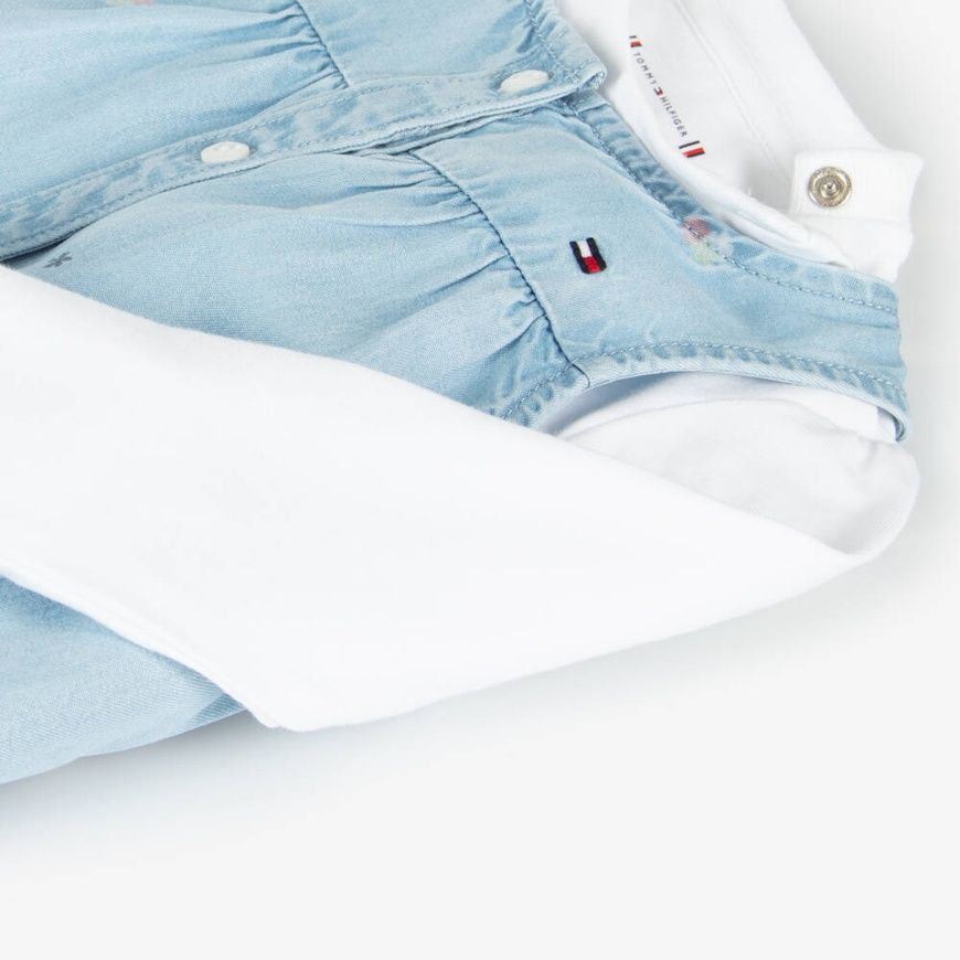 Платье голубое из денима с белым лонгсливом для девочки, Tommy Hilfiger, 12-18 мес фото